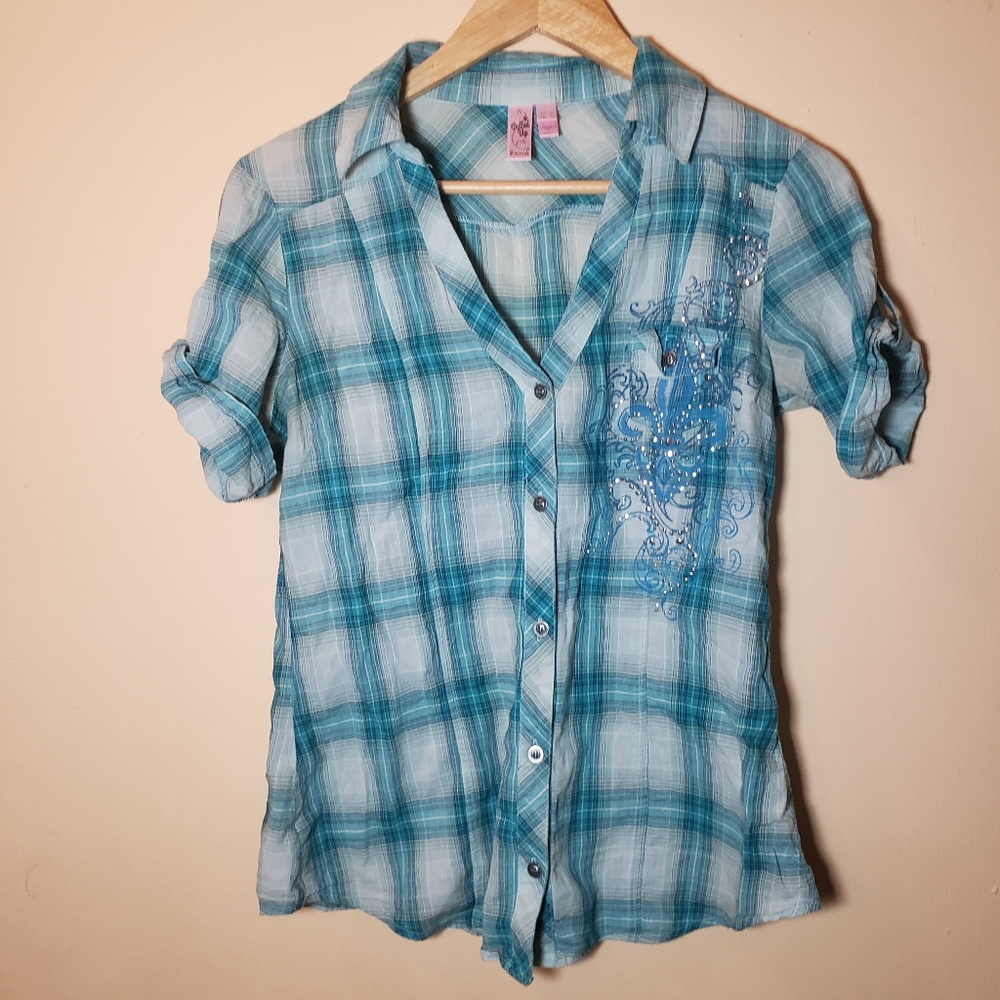 Button down shirt Size Medium